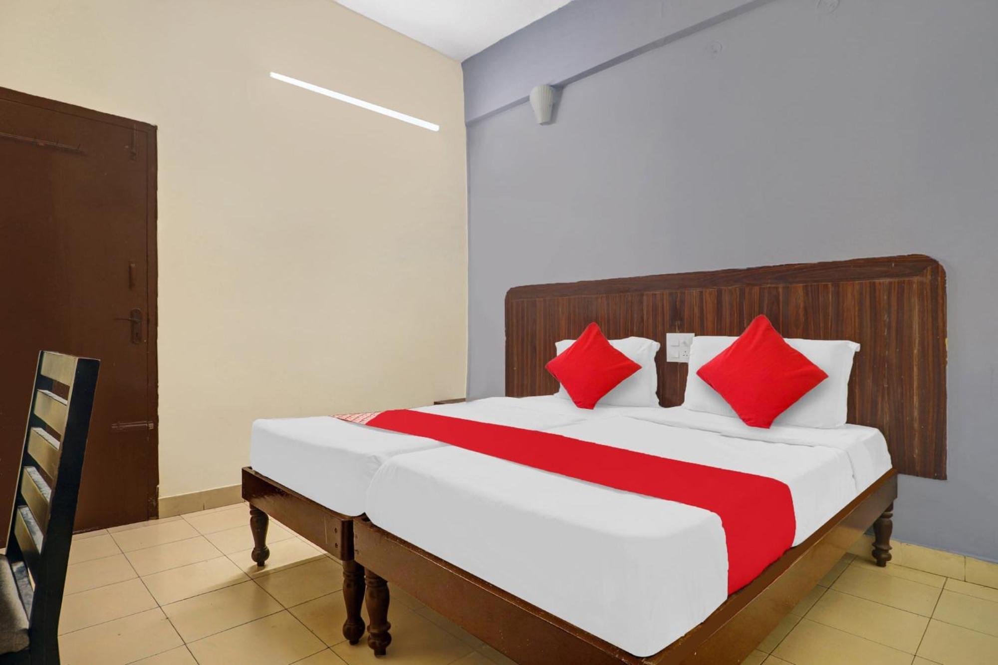Hotel O Hrr Hotels Near Paradise Circle سيكَندراباد المظهر الخارجي الصورة